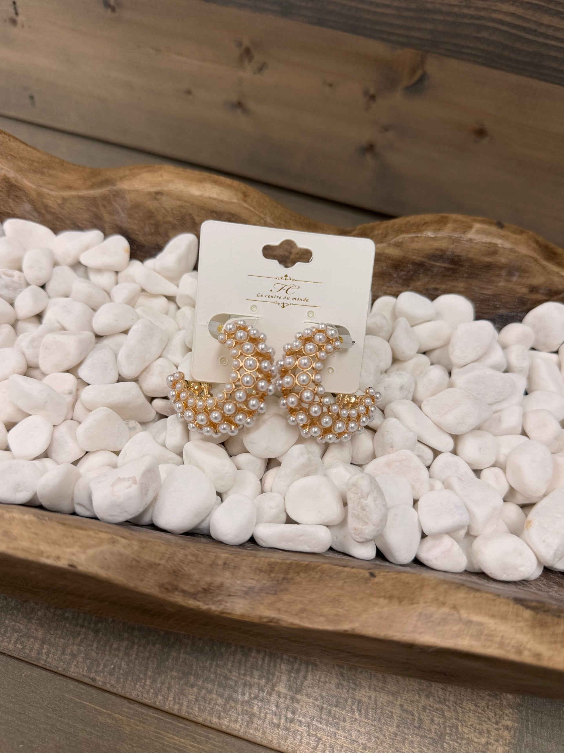Gold Pearl Hoop Earrings (2585868GLCRM)